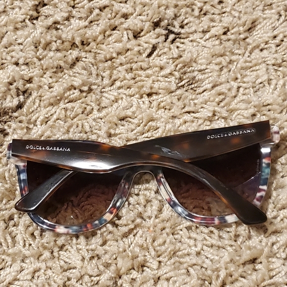 Dolce and Gabbana DG 4109 Sunglasses - Picture 2 of 2